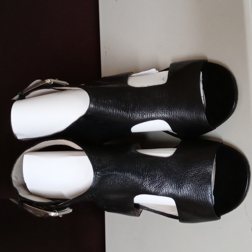 Michael Kors Shoes size 9